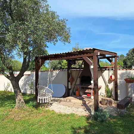 Διαμέρισμα Olive Garden 2 *