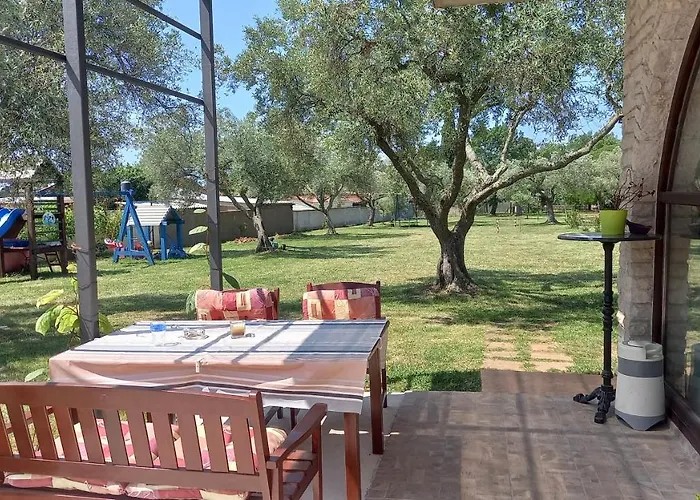 Διαμέρισμα Olive Garden 2