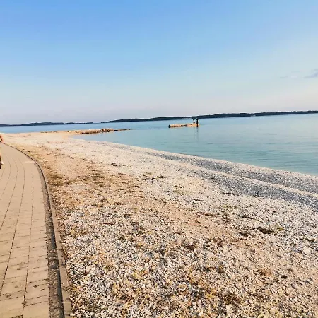 Olive Garden 2 Apartment *